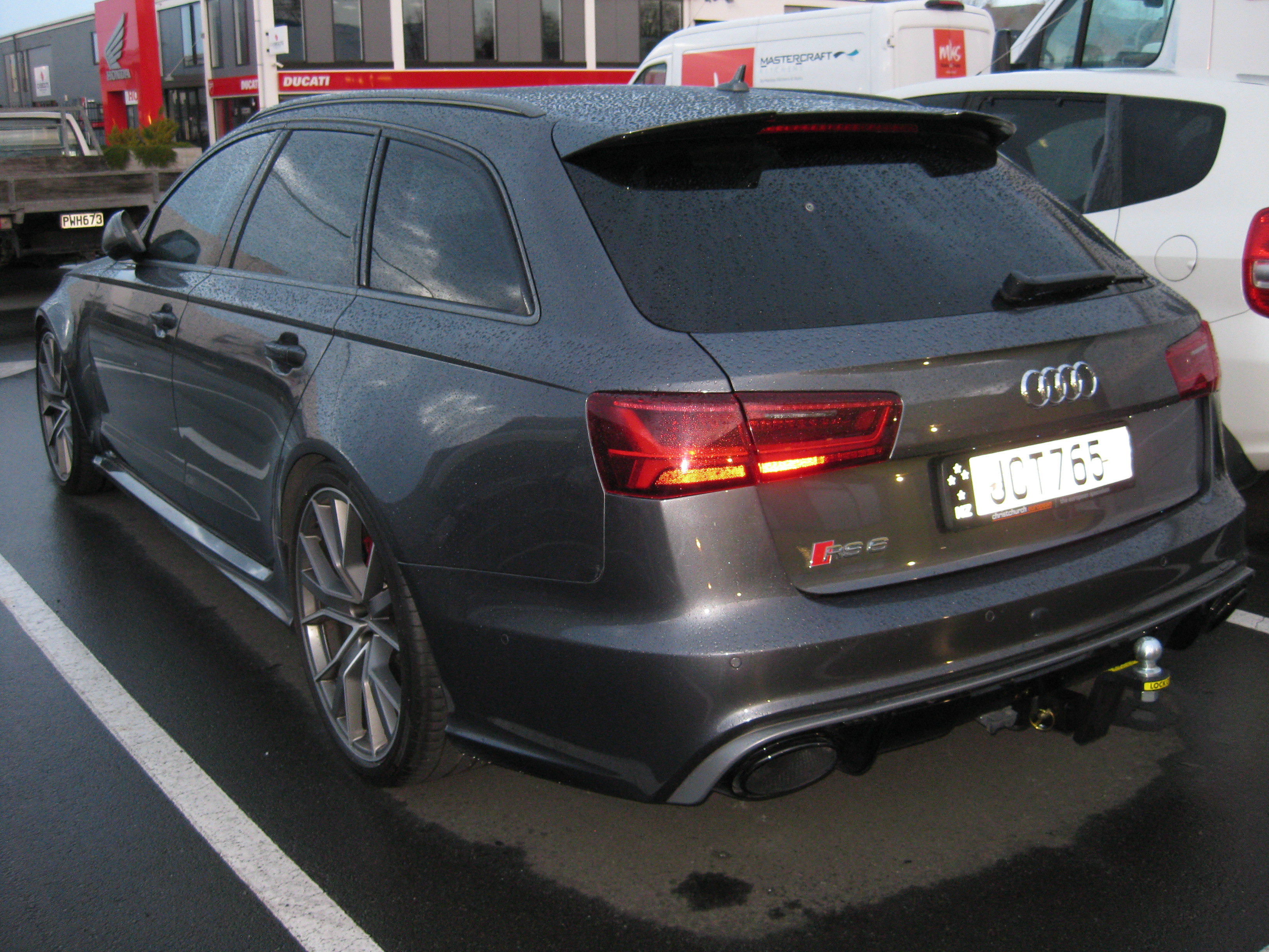 AUDI RS6 STATIONWAGON 2011-2018